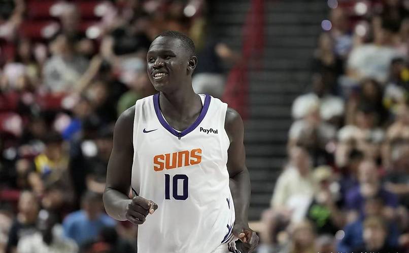 VS湖人砍35+7+9！欧媒：贾里德-巴特勒离开NBA加盟贝尔格莱德红星