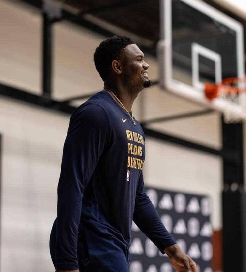 锡安:我肯定希望自己在防守端的影响力被大家感受到