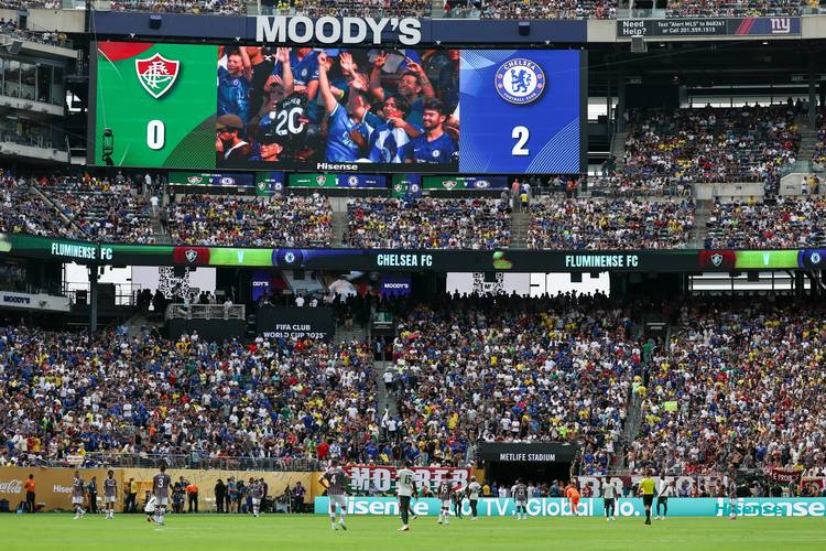 斯波:昨日球队开会讨论了罗齐尔事件 我们别无选择&只能继续前进