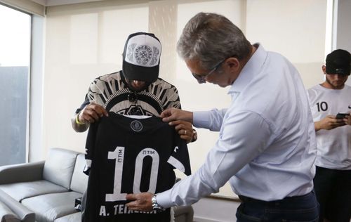 瓦斯科达迦马主帅:库蒂尼奥训练非常刻苦 罗马里奥是巨星