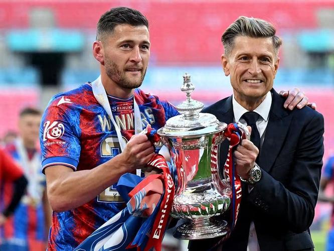 联赛杯客战红军！水晶宫主帅：球队状态很好，对枪手的表现很积极