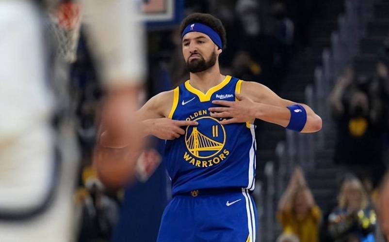 佛祖也难顶🥵马冬梅晒炸裂身材 克莱场均9分3板命中率不到4成