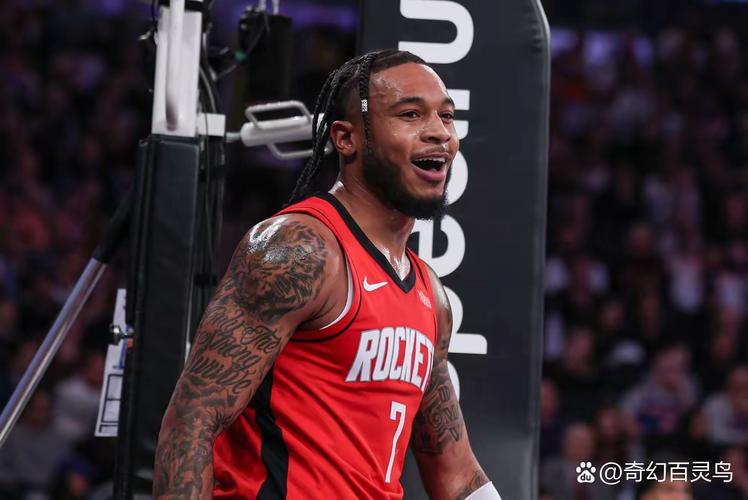 一飞冲天！凯肖恩-乔治抢断反击送抛传 惠特摩尔起飞空接单手暴扣