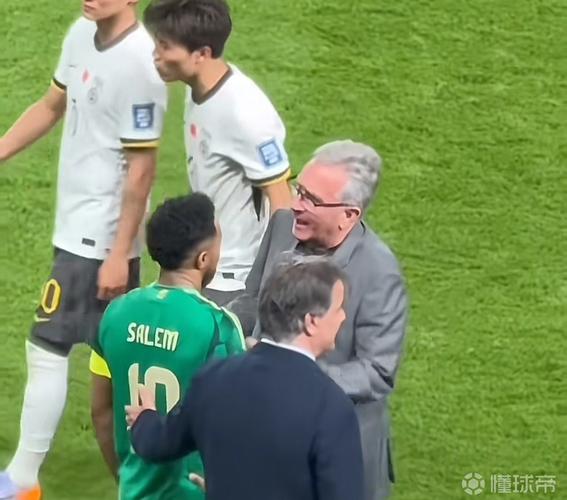 东体：莱昂纳多和加布里埃尔的伤情仍未确定，蒋光太应该能出战