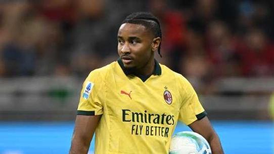 还在适应!意甲夏窗标王恩昆库联赛5场0球0助,米兰花费3700万欧