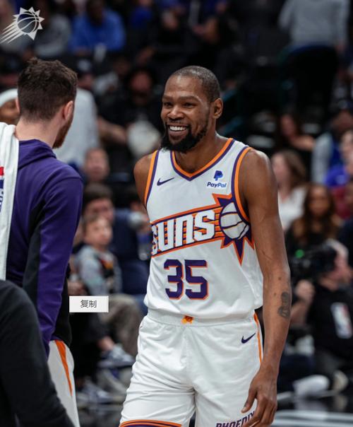火力充足！杜兰特半场9中6拿到全队最高14分外加1板1帽