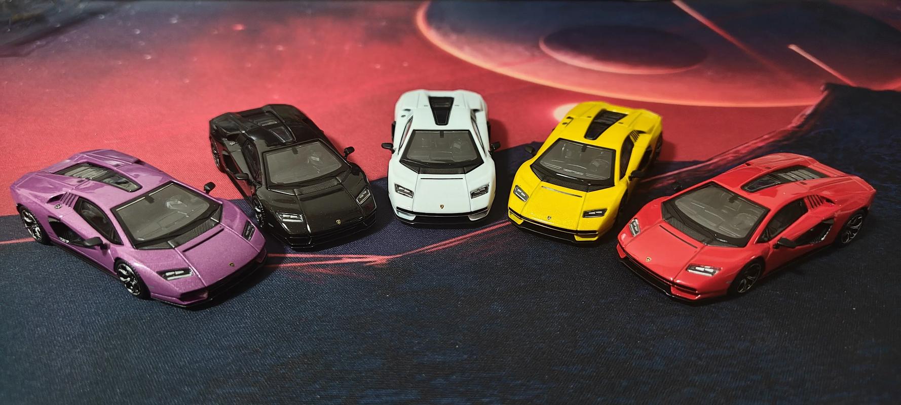 迷你罗社媒晒26.5万兰博基尼？此为球迷账号，非本人官方号❌