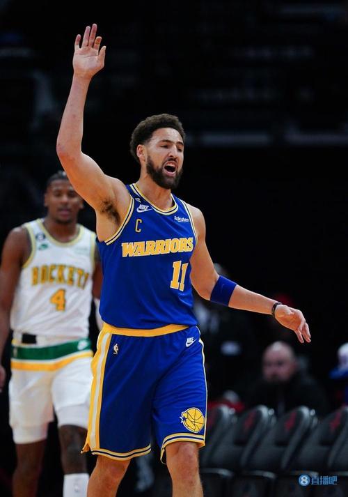 还是存在感不强！克莱半场出战14分钟 8中2&三分5中1仅拿5分