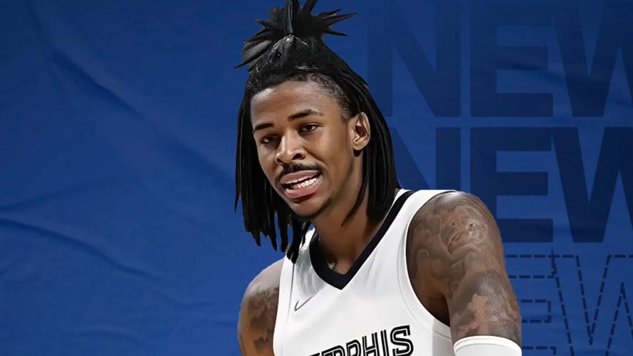 扒拉完就跑！海斯-戴维斯争球打到莫兰特眼睛