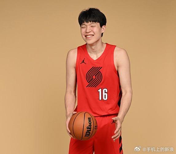 开拓者官方：球队已将杨瀚森下放至发展联盟进行训练