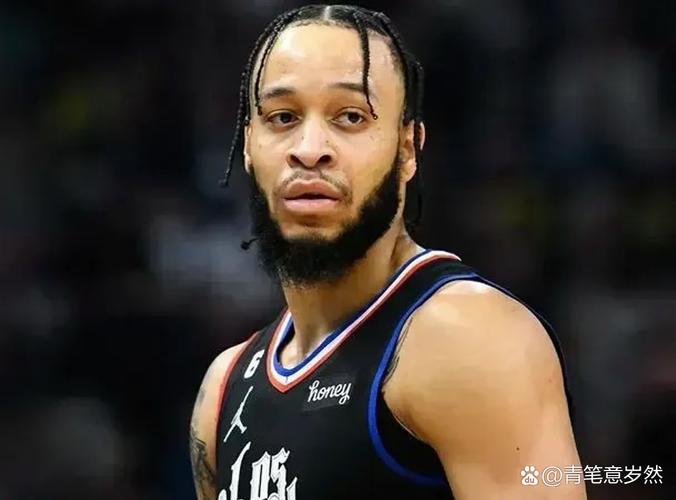 莱昂纳德:我们第四节领先10分被追平 保持优势是需要改进的环节