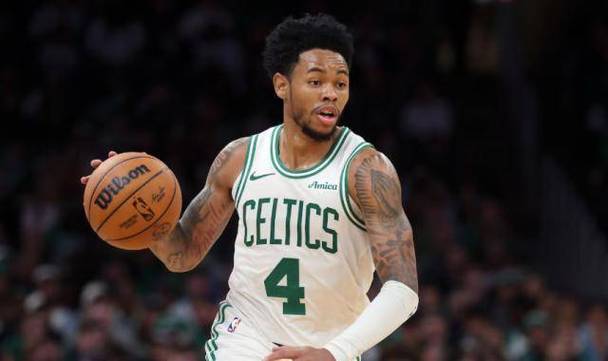 马祖拉:安芬尼-西蒙斯一心想成为团队型球员 愿意为胜利付出一切