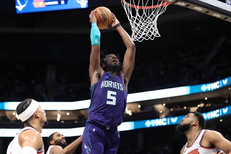 太阳主帅:对马威的使用非常有策略性 他的出场时间会逐步增加