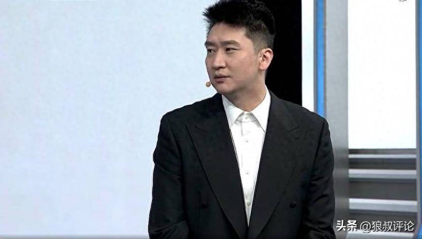 孙悦:杨瀚森学不了霍华德的飞天遁地 只能学约基奇的传球和防守