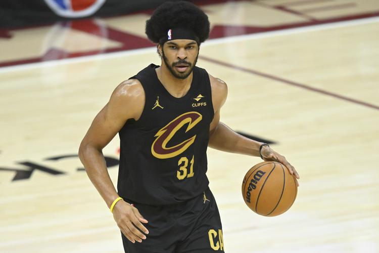 明日骑士VS老鹰！米切尔与贾勒特-阿伦皆出战成疑