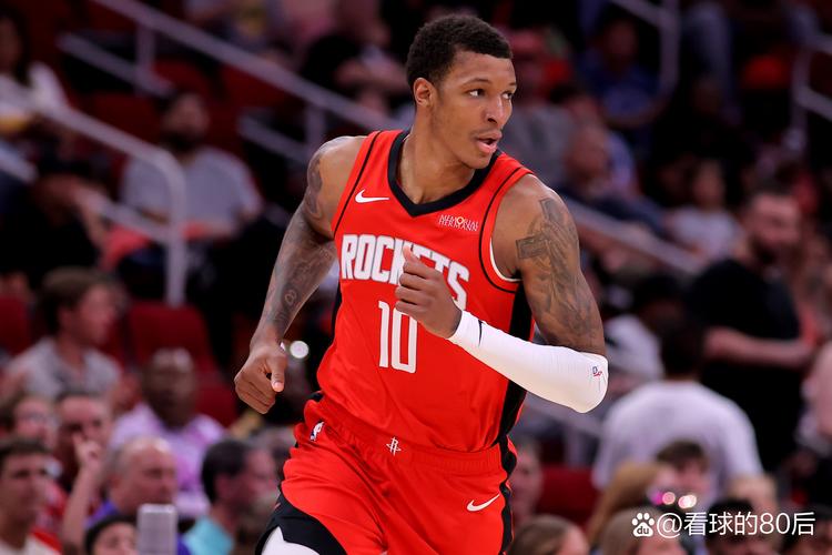 明日火箭对阵独行侠：小贾巴里-史密斯因脚踝伤出战成疑