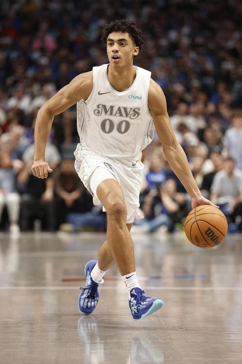 无力回天!克里斯蒂9中5拿到13分6板5助 三分5中2