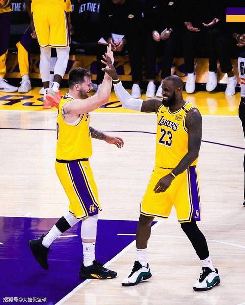 湖人背靠背战开拓者 东契奇&里夫斯不打 艾顿成疑 老詹继续缺席