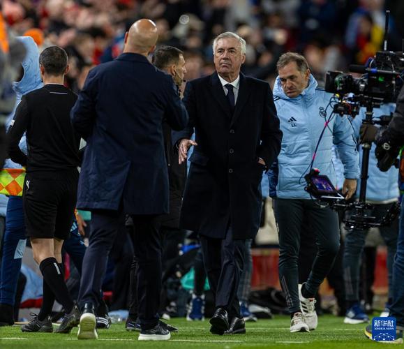 🎯维尼修斯5次交手利物浦帮助皇马4胜1平,个人5球2助攻