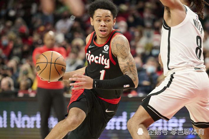 马威谈防守文班:不让他舒服接球&尽量让他打得难受 我们做得很好