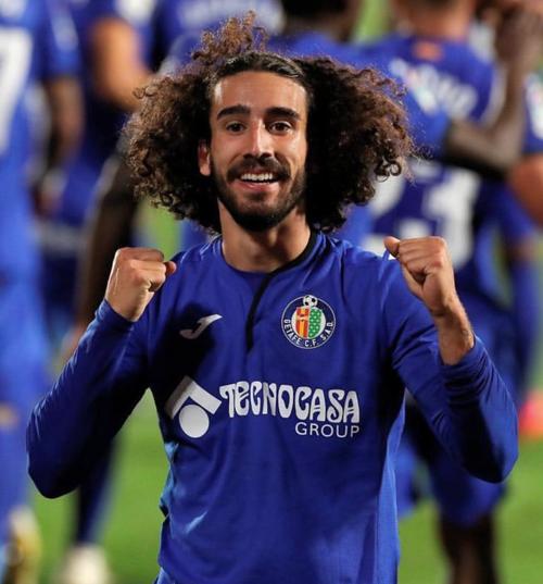 切尔西发布欧冠客战卡拉巴赫海报：库库雷利亚单人出镜