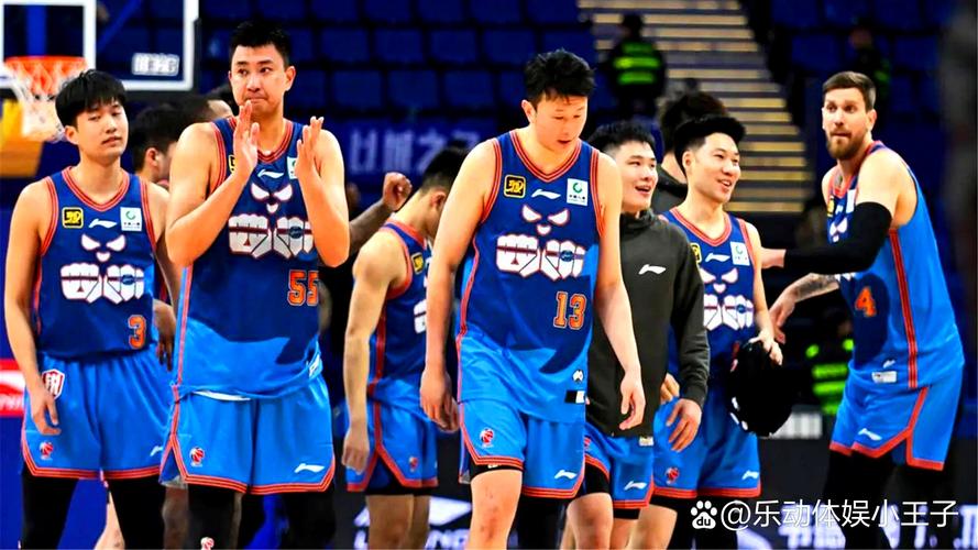 记者：广东阵容太厚了 小组赛可快进了 真正的较量半决赛才会开始