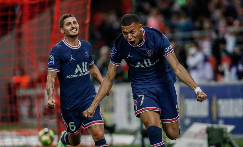 法媒：本周法甲巴黎FC战雷恩和巴黎战里昂比赛的裁判将佩戴摄像头