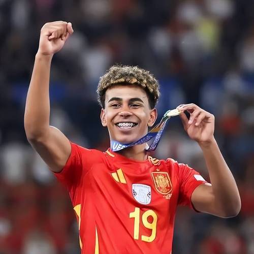 亚马尔回应被对手球迷嘘：这样做，是因为他们知道我是重要球员