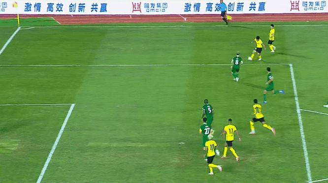 搅黄恒大庆典！11年前的天河，邵佳一替补登场任意球绝杀广州恒大