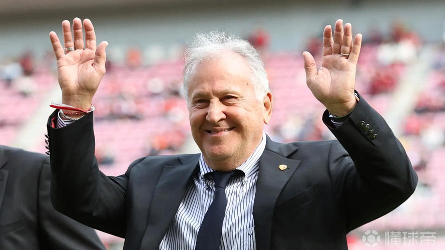 济科：不敌日本给巴西好好上了一课 日本队有进入世界杯四强可能