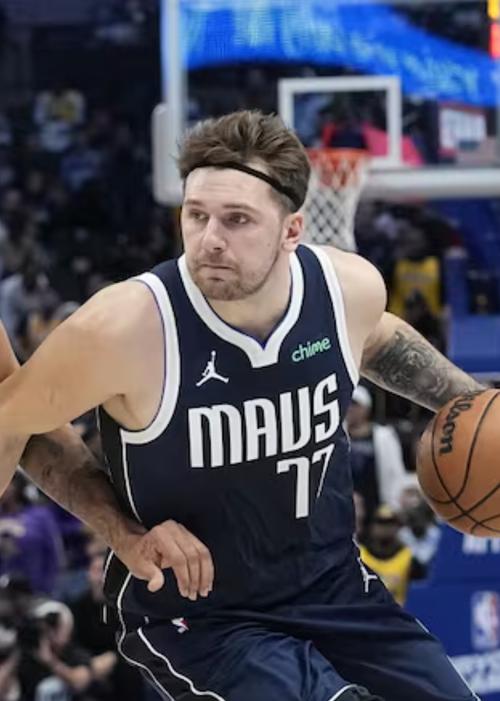 用东契奇换来的！ESPN名记：独行侠本赛季交易浓眉的可能性很大